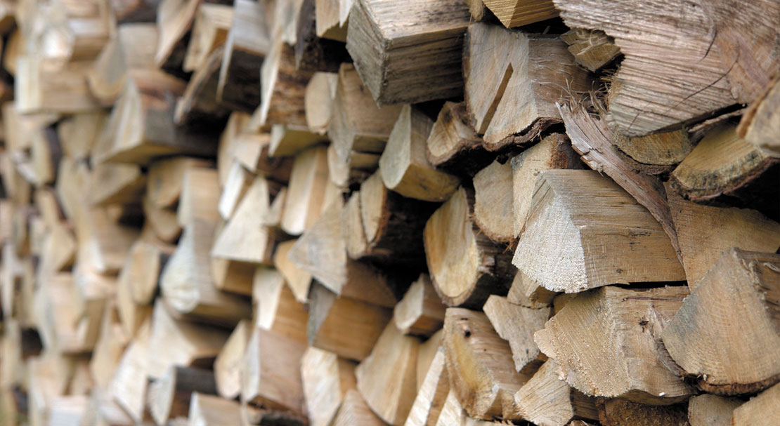 How to choose the right logs for your Dovre wood burning or multi-fuel stove